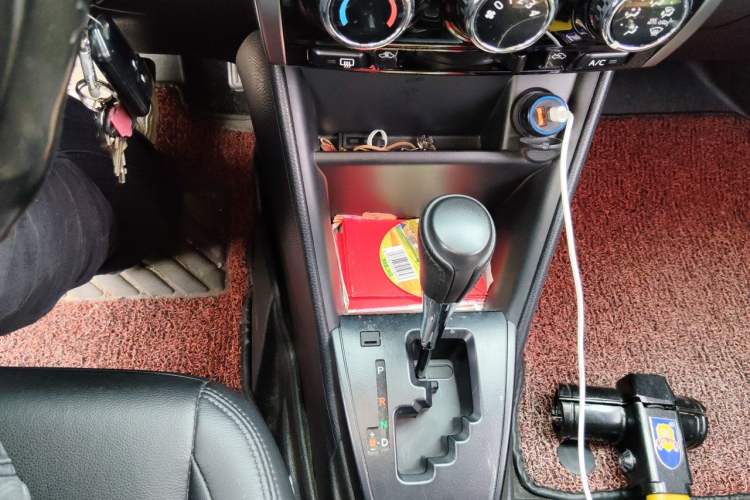 Used Toyota YARiS L Zhi Xuan 2020 X-Trail X 1.5L CVT Leading Edition Gear Lever
