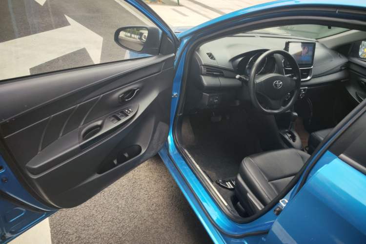Used Toyota YARiS L Zhi Xuan 2020 1.5L CVT Leading Edition Interior 3