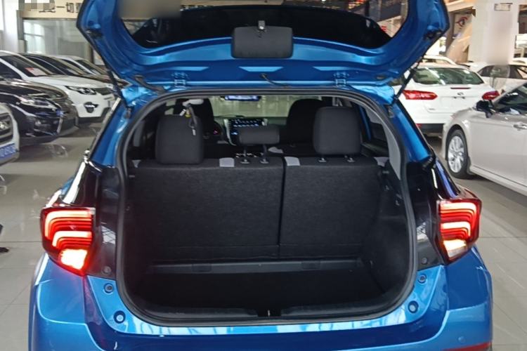 Used Toyota YARiS L Zhi Xuan 2020 X-Trail X 1.5L CVT Leading Edition Trunk