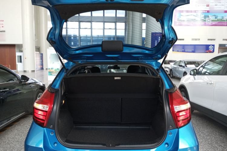 Used Toyota YARiS L Zhi Xuan 2020 1.5L CVT Luxury Edition Trunk