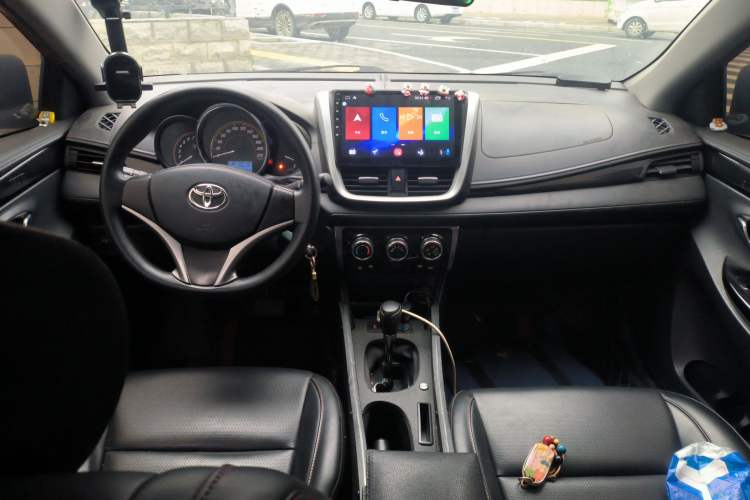 Used Toyota YARiS L Zhi Xuan 2020 X-Trail X 1.5L CVT Luxury Edition Center Console
