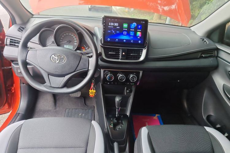 Used Toyota YARiS L Zhi Xuan 2020 X-Trail X 1.5L CVT Leading Edition Center Console