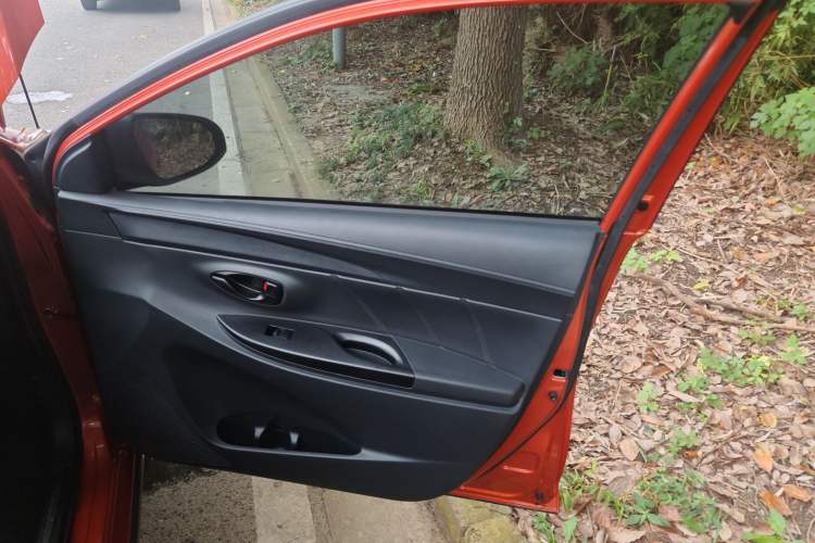 Used Toyota YARiS L Zhi Xuan 2020 X-Trail X 1.5L CVT Leading Edition Right Front Door Interior