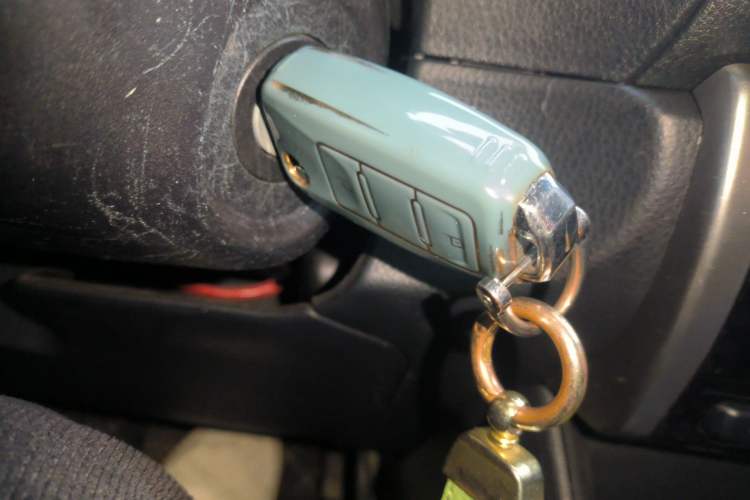 Used Toyota YARiS L Zhi Xuan 2020 X-Trail X 1.5L CVT Luxury Edition Vehicle Key