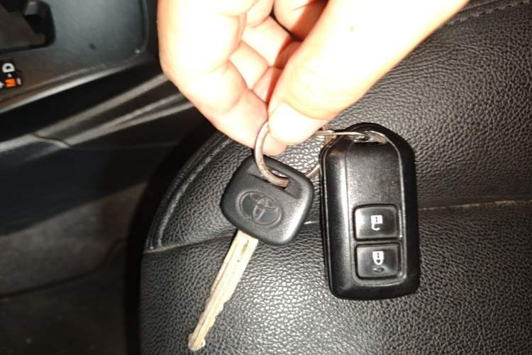 Used Toyota YARiS L Zhi Xuan 2020 X-Trail X 1.5L CVT Leading Edition Vehicle Key