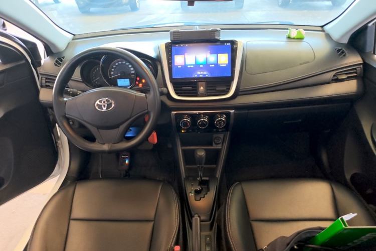 Used Toyota YARiS L Zhi Xuan 2020 1.5L CVT Leading Edition Center Console