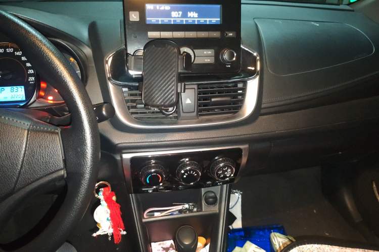 Used Toyota YARiS L Zhi Xuan 2020 1.5L CVT Leading Edition Audio And AC Panel