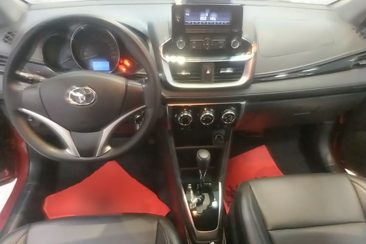 Used Toyota YARiS L Zhi Xuan 2020 X-Trail X 1.5L CVT Luxury Edition Center Console