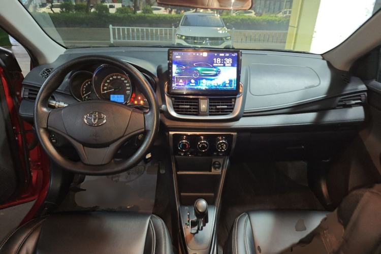 Used Toyota YARiS L Zhi Xuan 2020 X-Trail X 1.5L CVT Leading Edition Center Console