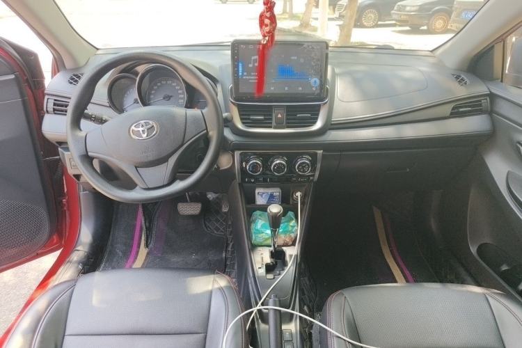 Used Toyota YARiS L Zhi Xuan 2020 1.5L CVT Leading Edition Center Console