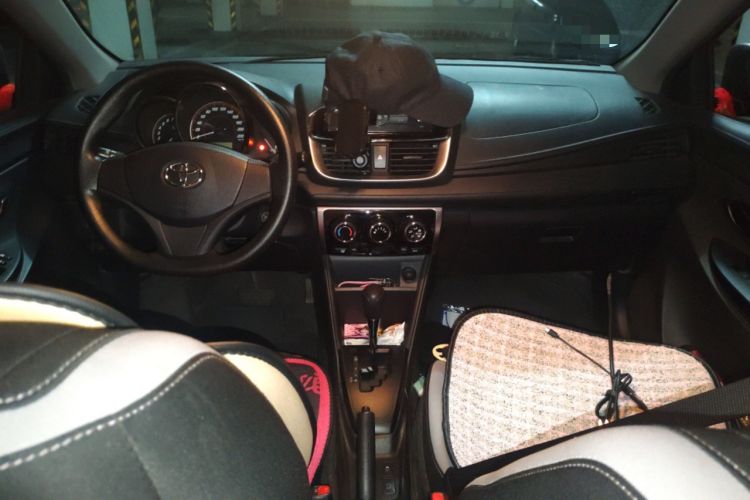 Used Toyota YARiS L Zhi Xuan 2020 1.5L CVT Leading Edition Center Console