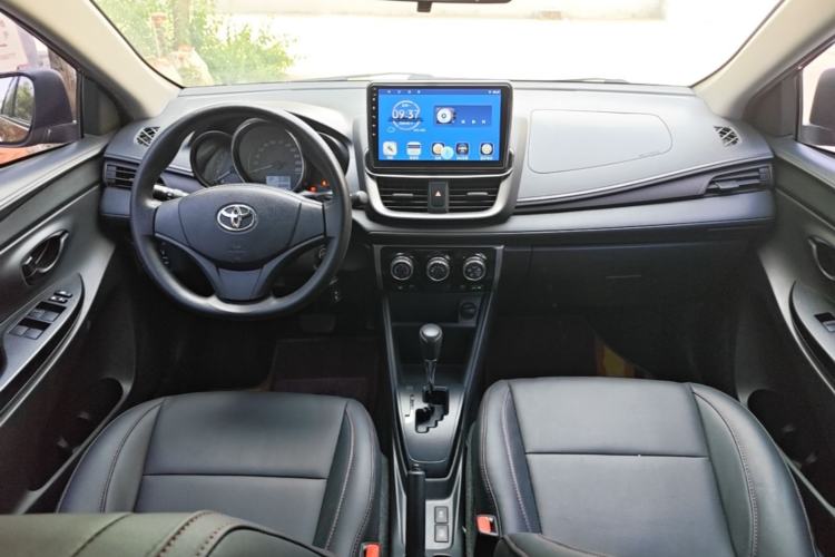 Used Toyota YARiS L Zhi Xuan 2020 1.5L CVT Leading Edition Center Console