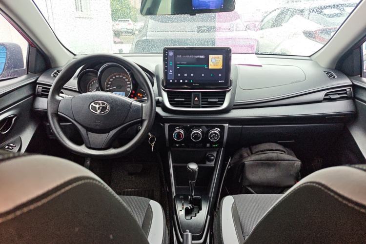 Used Toyota YARiS L Zhi Xuan 2020 X-Trail X 1.5L CVT Leading Edition Center Console