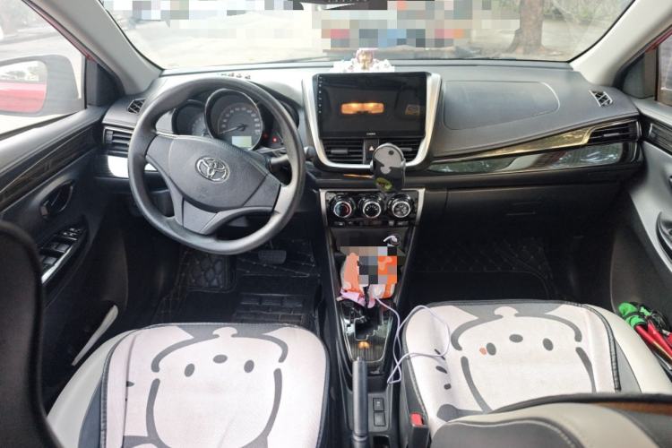 Used Toyota YARiS L Zhi Xuan 2020 X-Trail X 1.5L CVT Leading Edition Center Console