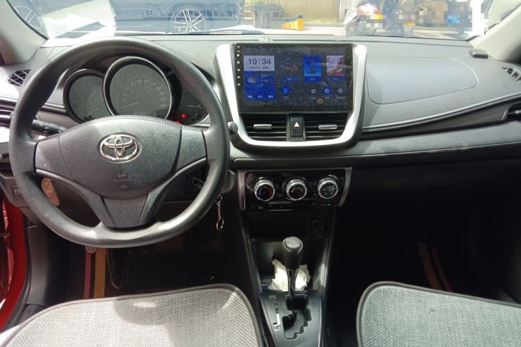 Used Toyota YARiS L Zhi Xuan 2020 X-Trail X 1.5L CVT Leading Edition Center Console