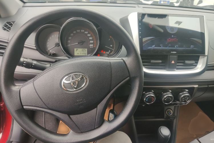 Used Toyota YARiS L Zhi Xuan 2020 X-Trail X 1.5L CVT Leading Edition Center Console