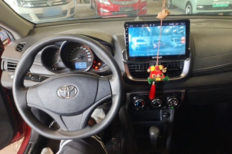 Used Toyota YARiS L Zhi Xuan 2020 1.5L CVT Leading Edition Center Console