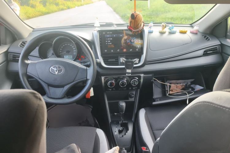 Used Toyota YARiS L Zhi Xuan 2020 1.5L CVT Leading Edition Center Console