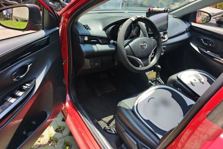 Used Toyota YARiS L Zhi Xuan 2020 1.5L CVT Luxury Edition Driver Seat