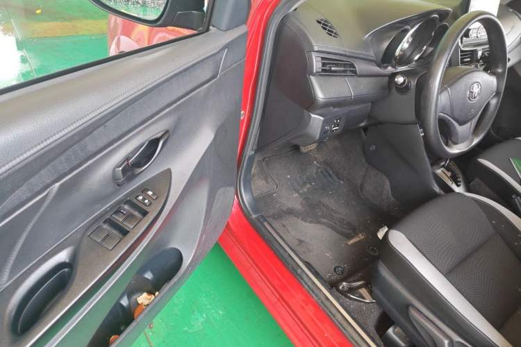 Used Toyota YARiS L Zhi Xuan 2020 1.5L CVT Leading Edition Driver Seat