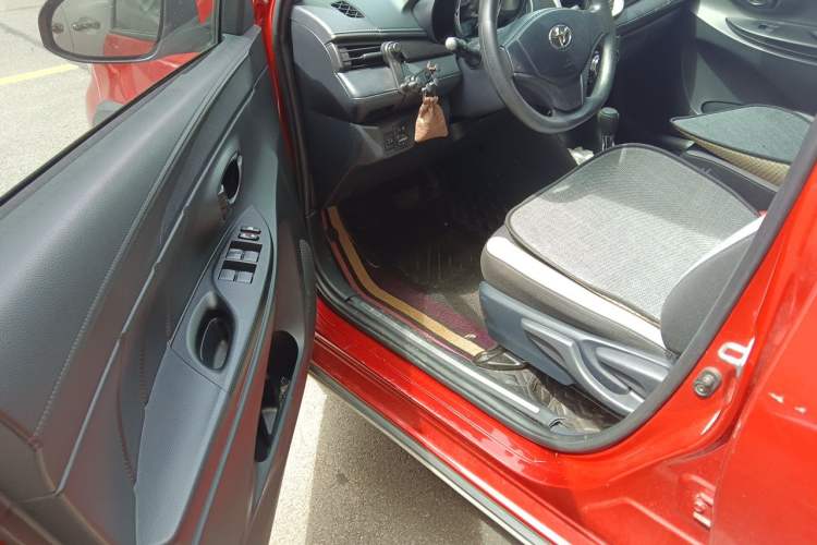 Used Toyota YARiS L Zhi Xuan 2020 X-Trail X 1.5L CVT Leading Edition Driver Seat