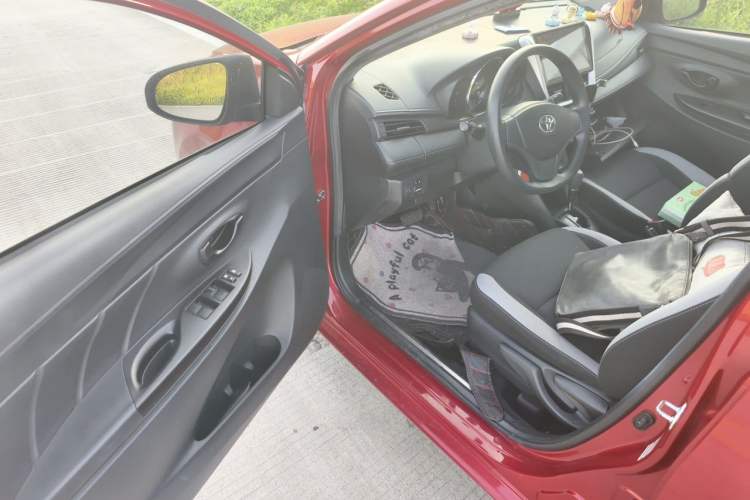 Used Toyota YARiS L Zhi Xuan 2020 1.5L CVT Leading Edition Driver Seat