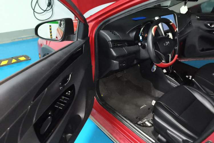 Used Toyota YARiS L Zhi Xuan 2020 X-Trail X 1.5L CVT Luxury Edition Driver Seat