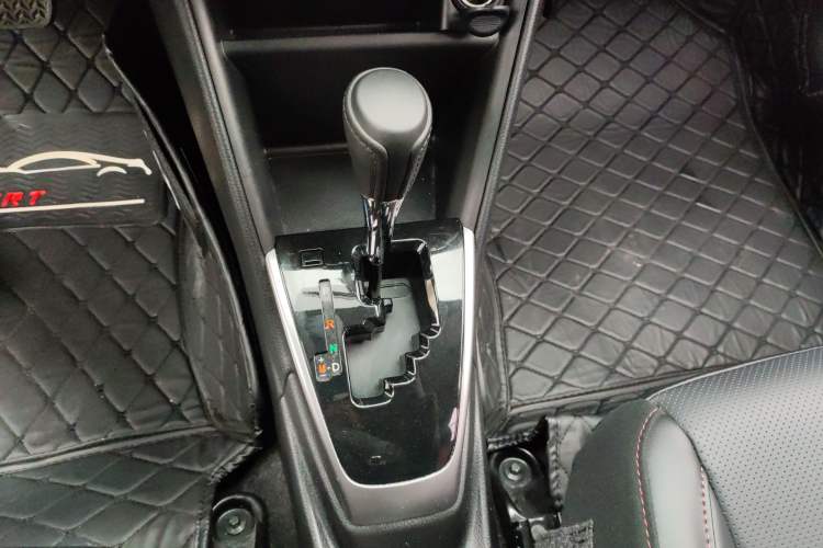 Used Toyota YARiS L Zhi Xuan 2020 X-Trail X 1.5L CVT Luxury Edition Gear Lever