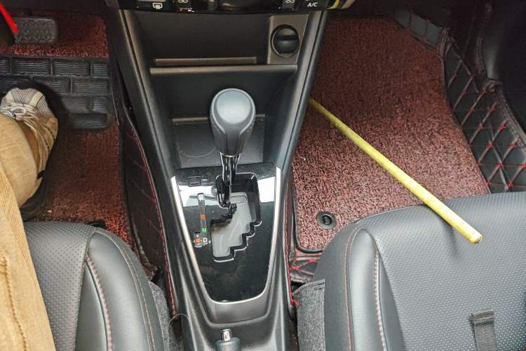 Used Toyota YARiS L Zhi Xuan 2020 X-Trail X 1.5L CVT Luxury Edition Gear Lever