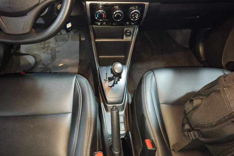 Used Toyota YARiS L Zhi Xuan 2020 X-Trail X 1.5L CVT Leading Edition Gear Lever