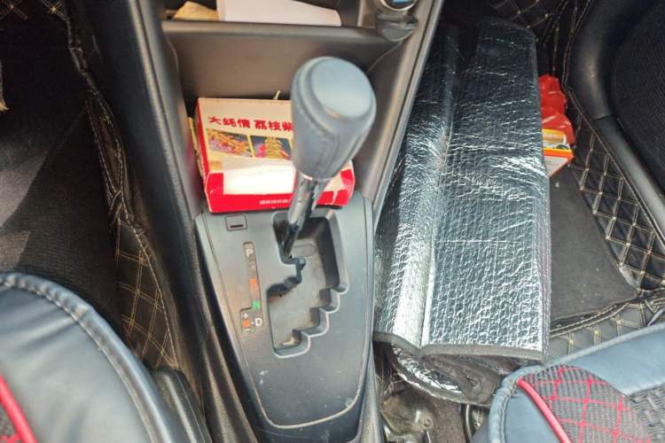 Used Toyota YARiS L Zhi Xuan 2020 1.5L CVT Leading Edition Gear Lever