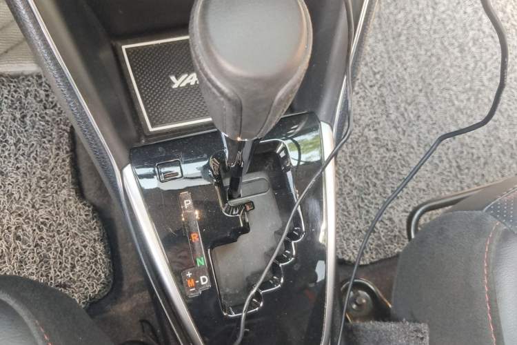 Used Toyota YARiS L Zhi Xuan 2020 X-Trail X 1.5L CVT Luxury Edition Gear Lever