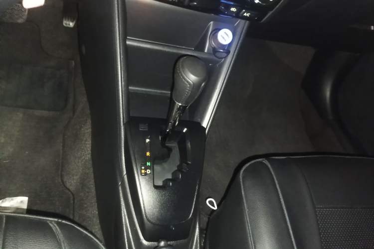 Used Toyota YARiS L Zhi Xuan 2020 X-Trail X 1.5L CVT Leading Edition Gear Lever