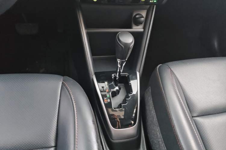 Used Toyota YARiS L Zhi Xuan 2020 X-Trail X 1.5L CVT Prestige Edition Gear Lever