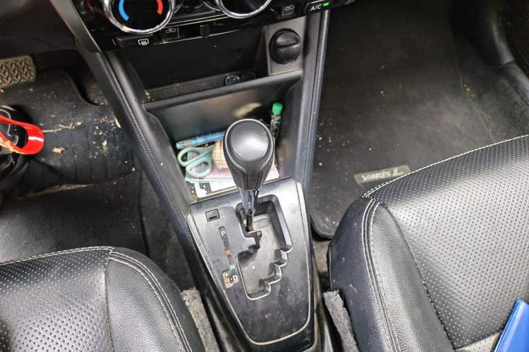 Used Toyota YARiS L Zhi Xuan 2020 1.5L CVT Leading Edition Gear Lever