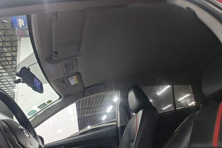 Used Toyota YARiS L Zhi Xuan 2020 X-Trail X 1.5L CVT Luxury Edition Headliner
