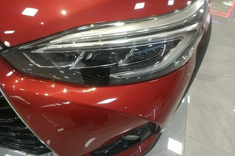 Used Toyota YARiS L Zhi Xuan 2020 X-Trail X 1.5L CVT Luxury Edition Left Front Headlight