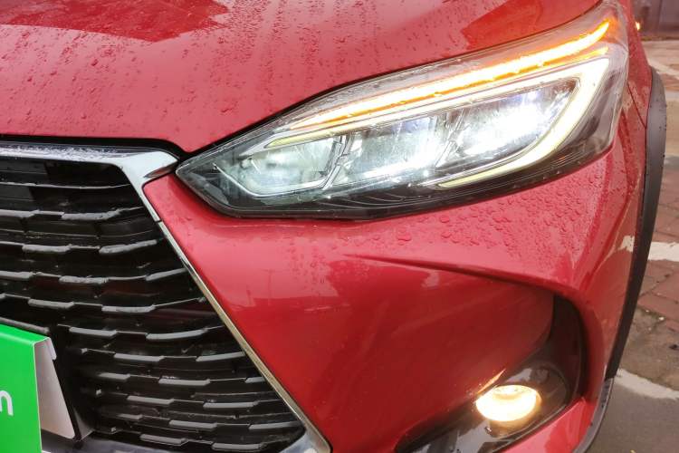 Used Toyota YARiS L Zhi Xuan 2020 X-Trail X 1.5L CVT Luxury Edition Left Front Headlight