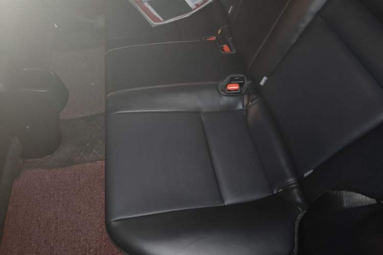 Used Toyota YARiS L Zhi Xuan 2020 X-Trail X 1.5L CVT Luxury Edition Left Rear Seat