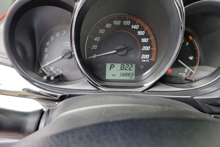 Used Toyota YARiS L Zhi Xuan 2020 X-Trail X 1.5L CVT Leading Edition Odometer Close Up