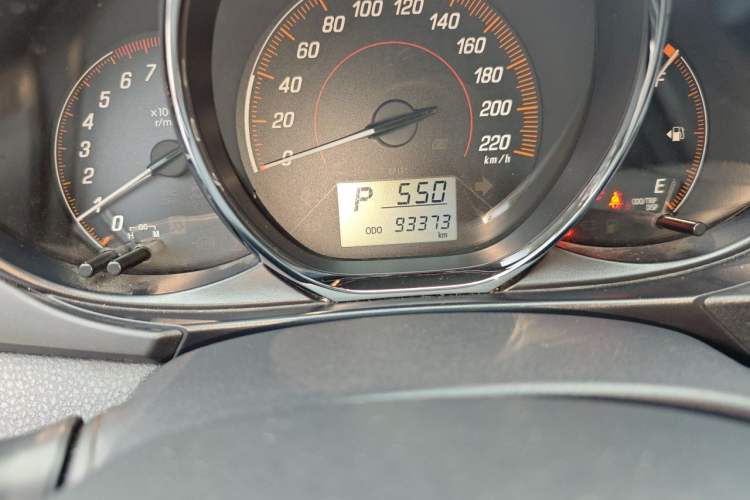 Used Toyota YARiS L Zhi Xuan 2020 1.5L CVT Leading Edition Odometer Close Up