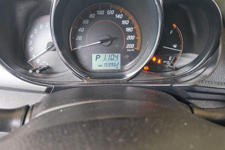 Used Toyota YARiS L Zhi Xuan 2020 1.5L CVT Leading Edition Odometer Close Up