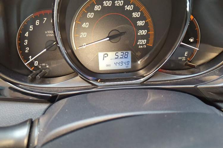 Used Toyota YARiS L Zhi Xuan 2020 X-Trail X 1.5L CVT Luxury Edition Odometer Close Up
