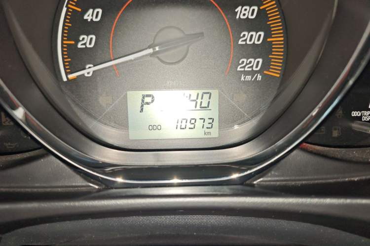 Used Toyota YARiS L Zhi Xuan 2020 X-Trail X 1.5L CVT Luxury Edition Odometer Close Up