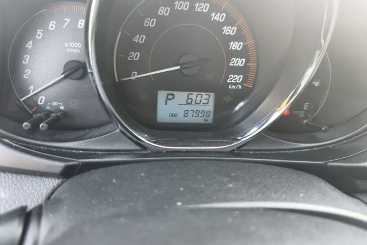 Used Toyota YARiS L Zhi Xuan 2020 1.5L CVT Leading Edition Odometer Close Up