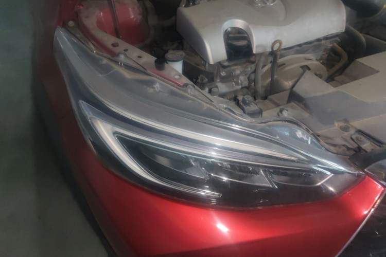 Used Toyota YARiS L Zhi Xuan 2020 X-Trail X 1.5L CVT Luxury Edition Right Front Headlight
