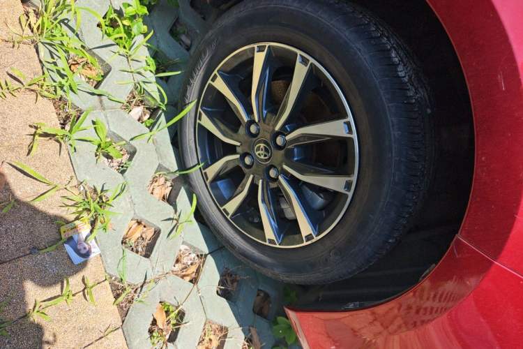 Used Toyota YARiS L Zhi Xuan 2020 1.5L CVT Luxury Edition Right Front Wheel Hub