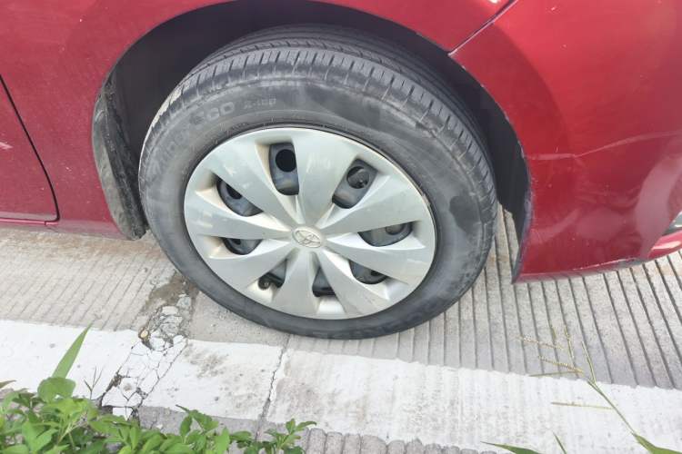Used Toyota YARiS L Zhi Xuan 2020 1.5L CVT Leading Edition Right Front Wheel Hub