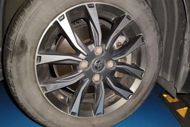 Used Toyota YARiS L Zhi Xuan 2020 X-Trail X 1.5L CVT Luxury Edition Right Front Wheel Hub