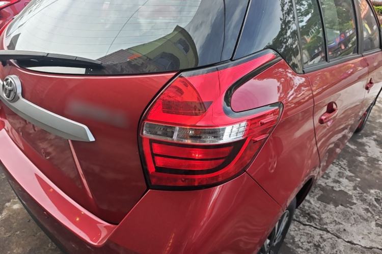 Used Toyota YARiS L Zhi Xuan 2020 1.5L CVT Luxury Edition Right Rear Taillight